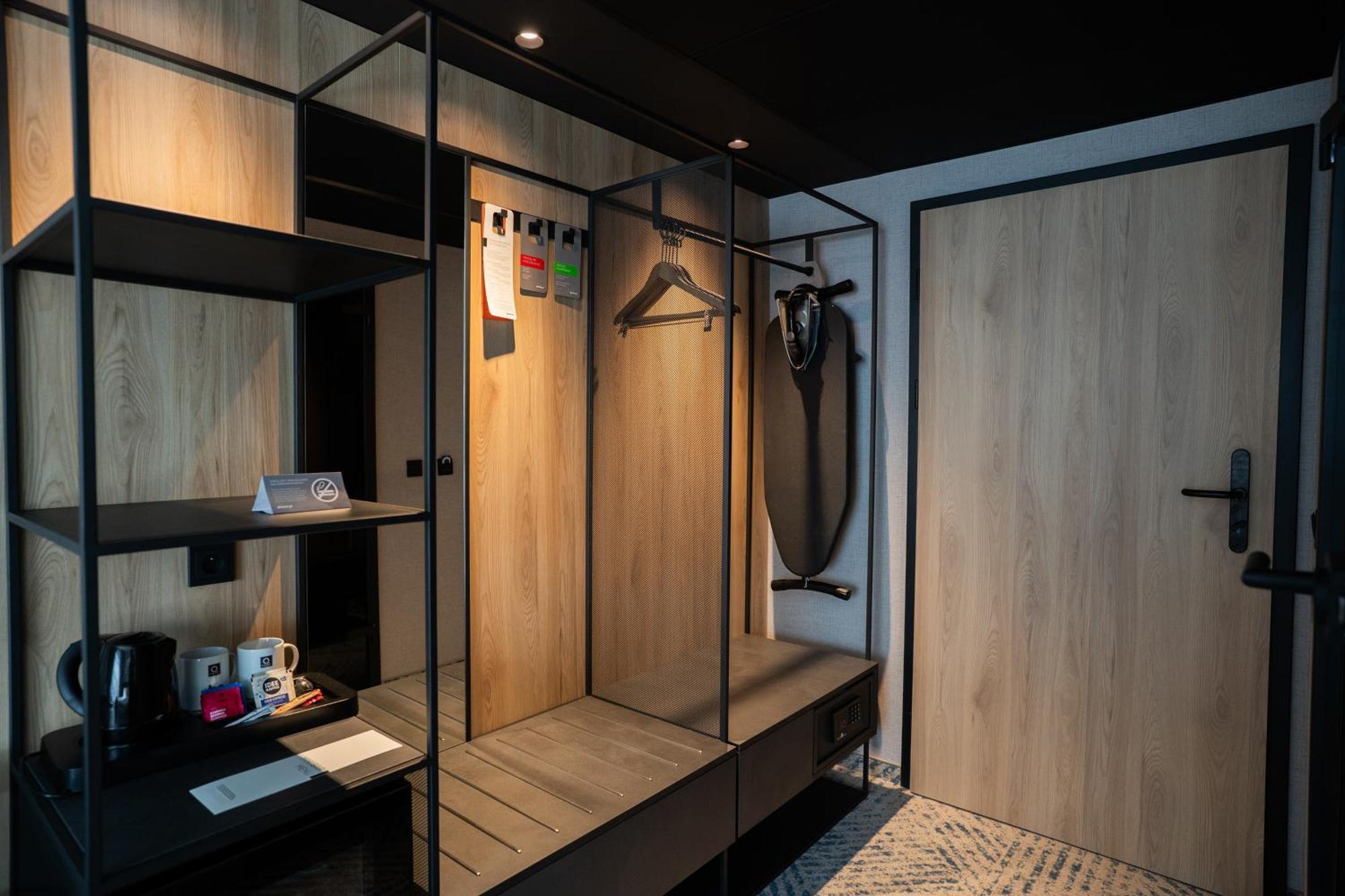 Q Hotel Plus Wroclaw Dış mekan fotoğraf